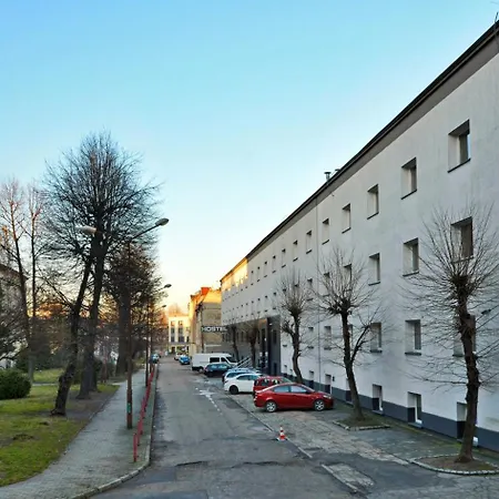Twoj Klimczoka 7 Хостел Катовице
